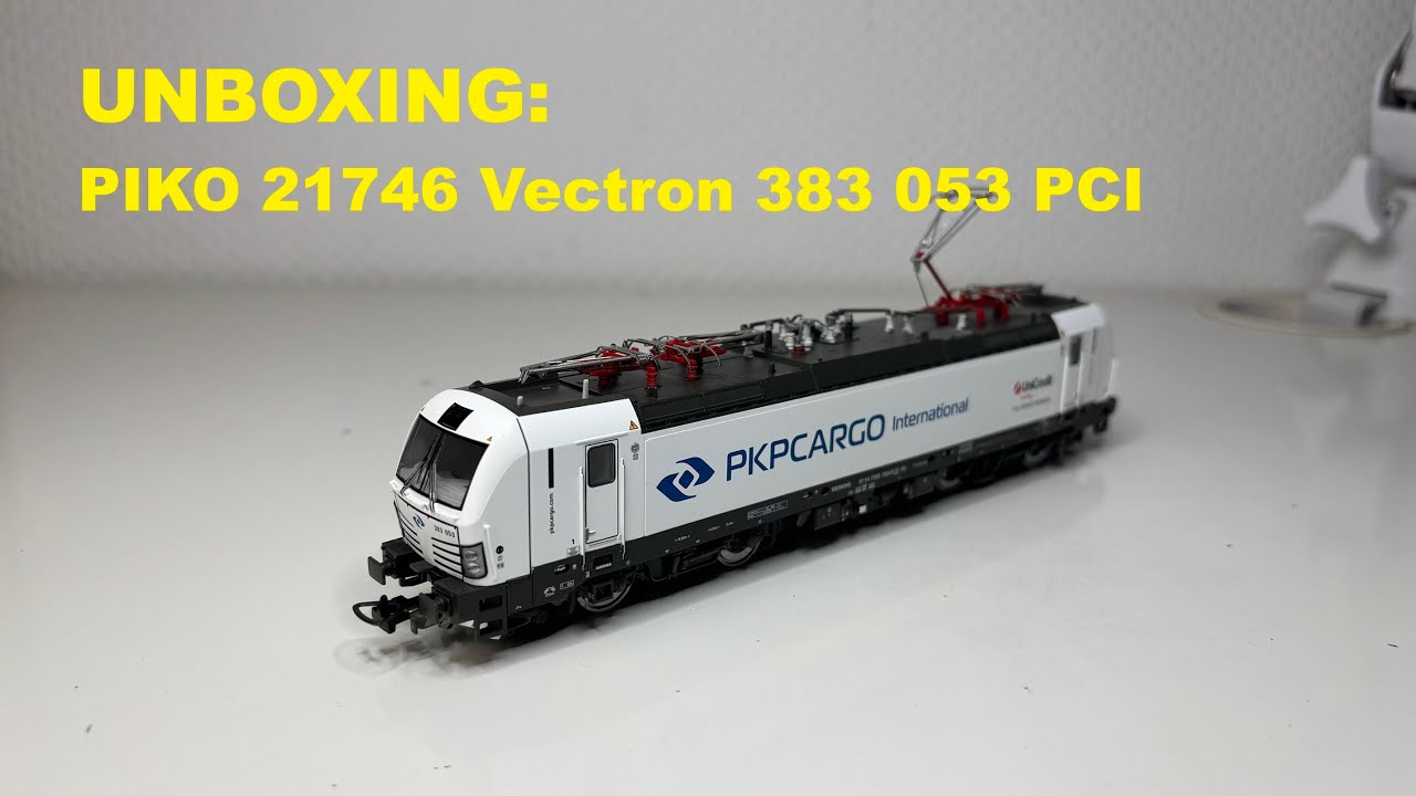 UNBOXING: PIKO 21746 Vectron 383 053 PCI
