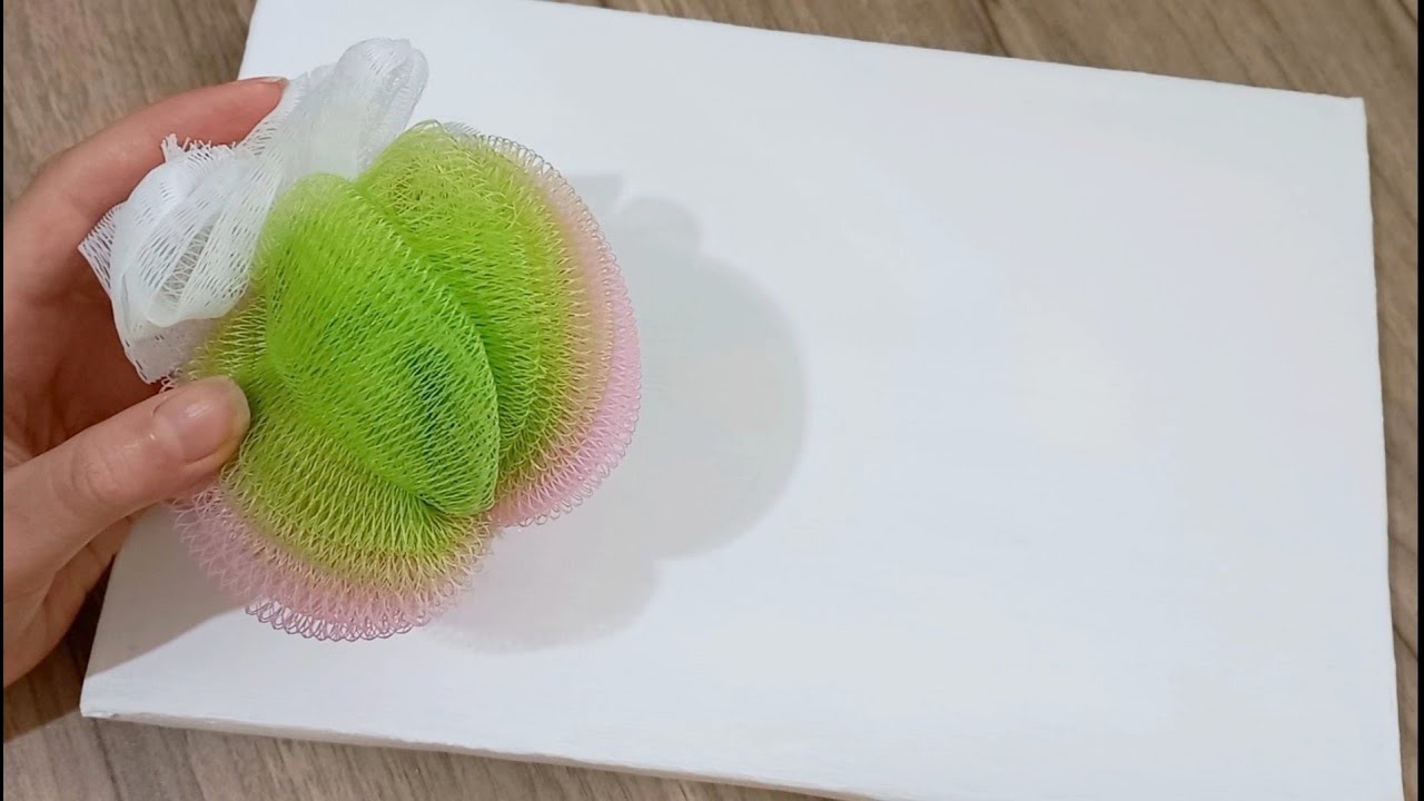 Bath Sponge Painting Technique / How to Paint a Tree for Beginners