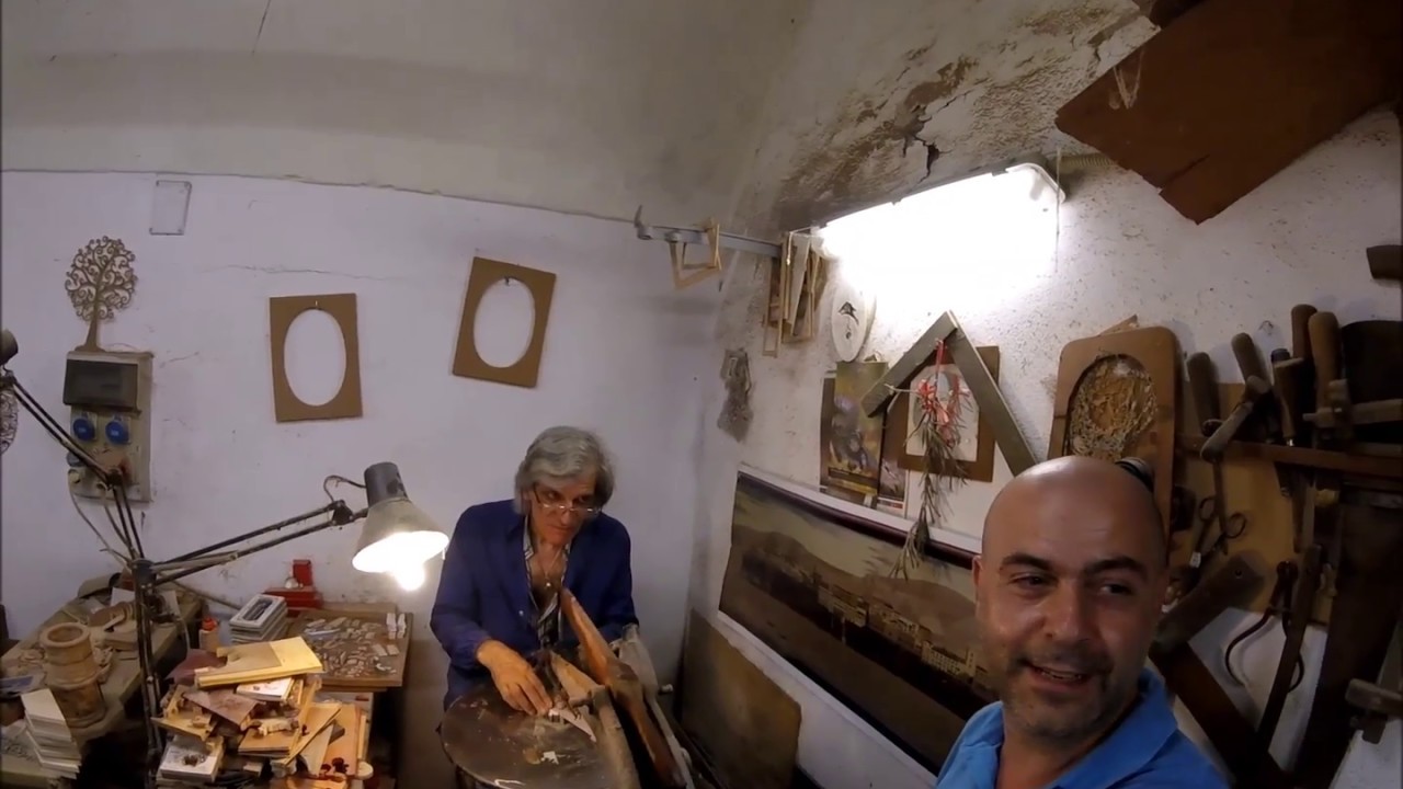 La bottega dell'intarsiatore Pasquale Famiani di Sorrento