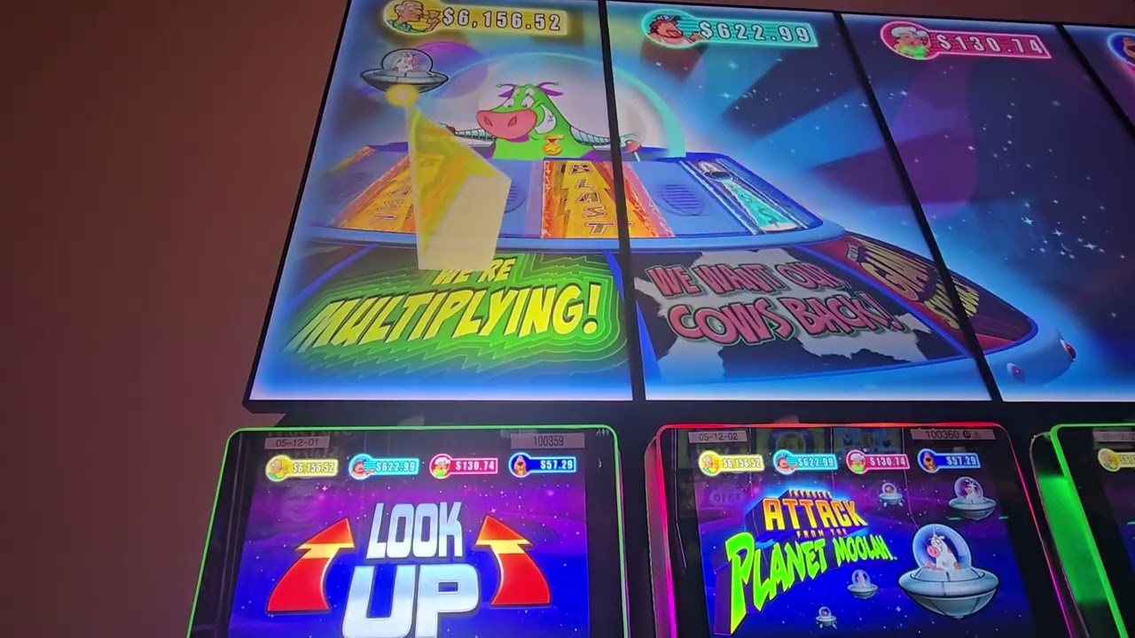 invaders from the planet moolah landed ALL the spins!