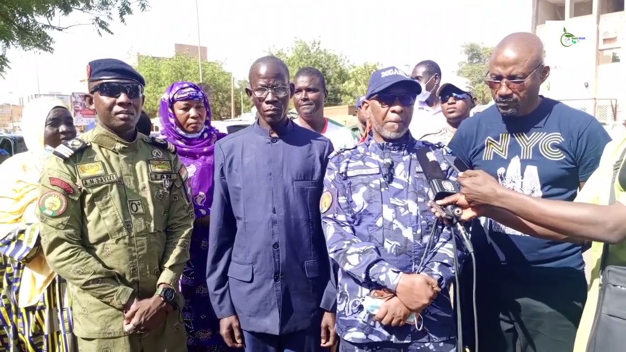 Niamey -Niger : 19 ème édition de la salubrité publique sur l'avenue OUA
