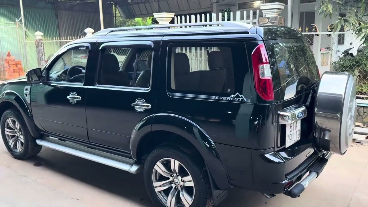 Số tự động Ford 2009 Everest, limited máy dầu, 255 tr, ôtô lân ngọc Đồng Nai, Zalo 0919 243 566,
