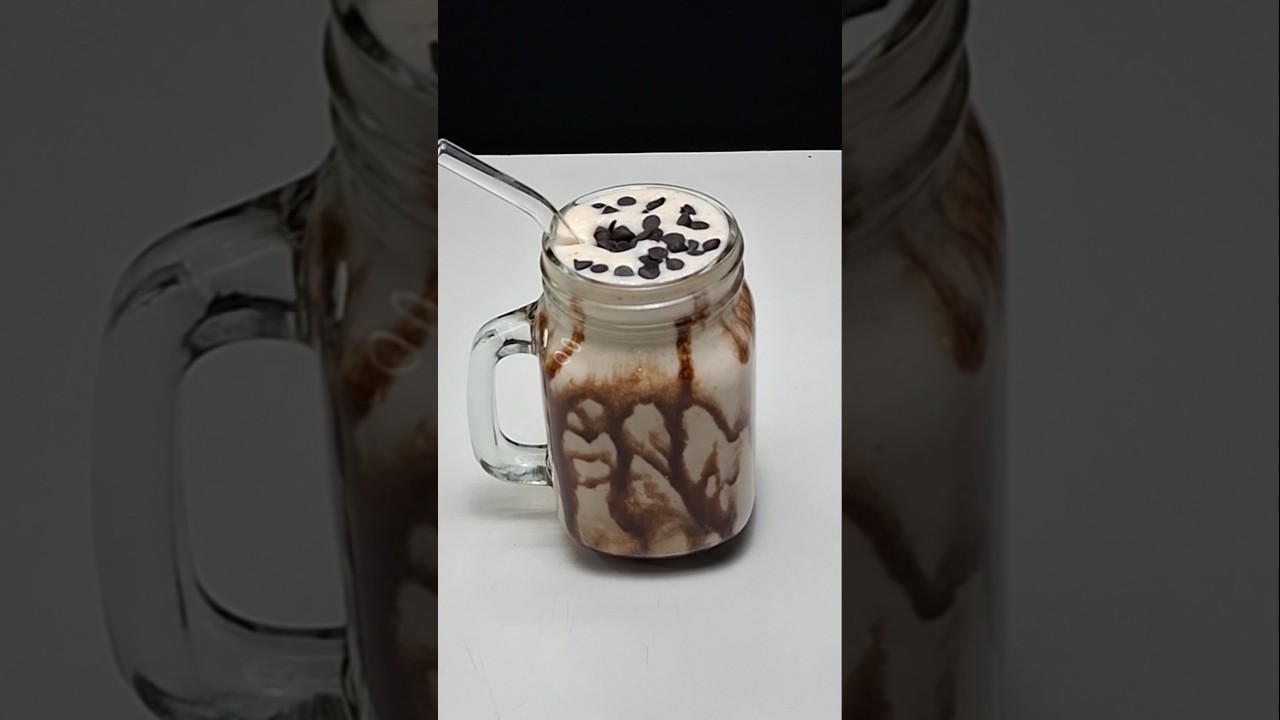 chocolate banana milkshake 🍫 / chocolate banana shake🍌 / chocolate shake  / banana milkshake 