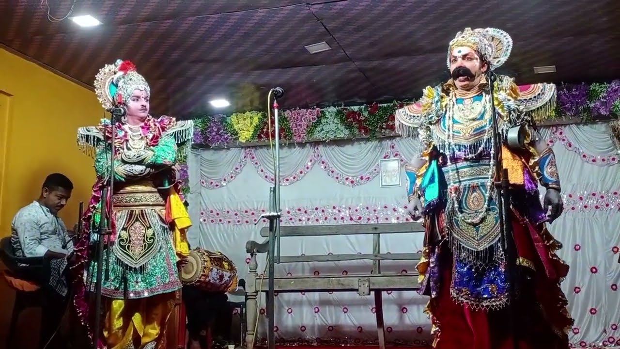 संयुक्त दशावतार_राधाकृष्ण(बाबली)नाईक यांचे चिरंजीव शरद व भरत नाईक यांच्यातील संघर्ष