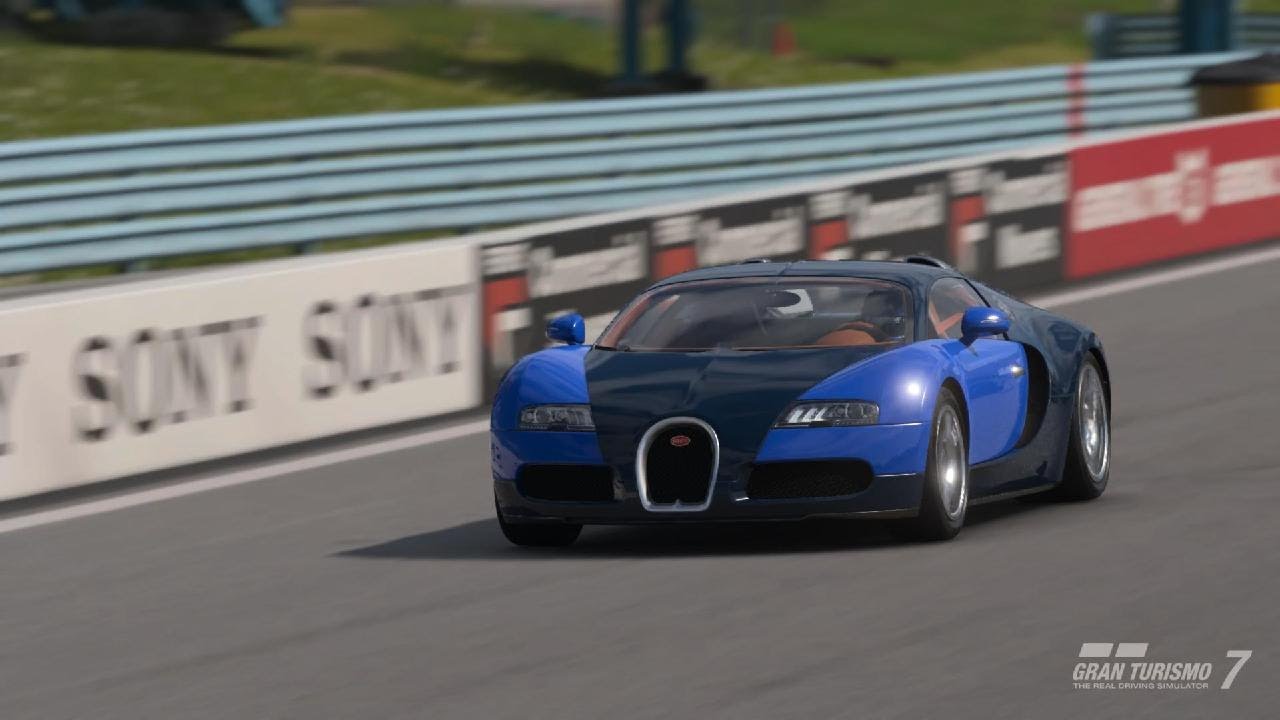 グランツーリスモ 7よりワトキンズ・グレイ(ショートコース)を走るヴェイロン🏁🚗🎮🏆