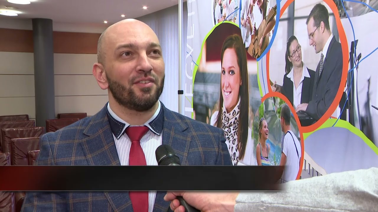 Laptop a hallgatóknak – A Nyíregyházi Egyetem kiosztotta az első évesek számára az eszközöket