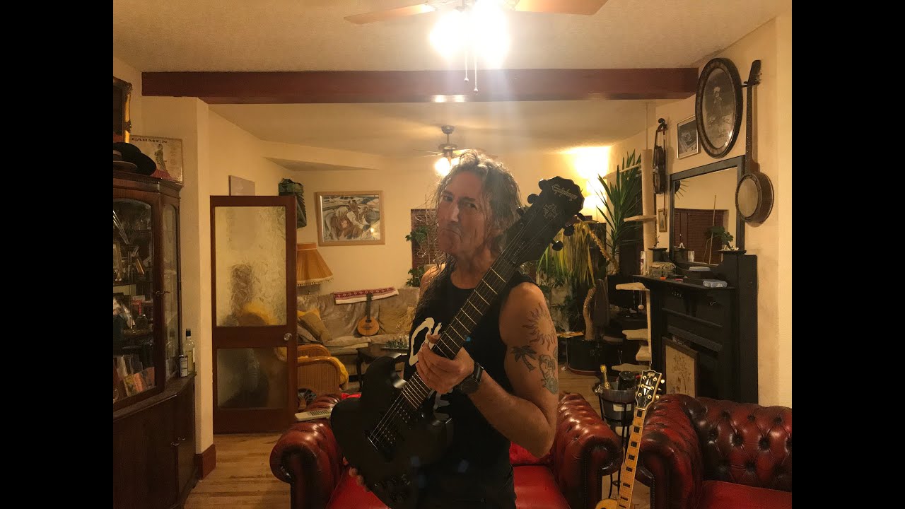 Обзор гитары Epiphone SG Goth 400G 2010