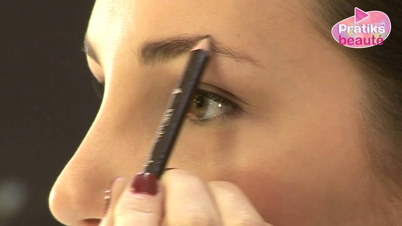 Maquillage - Comment redessiner la ligne de ses sourcils ?
