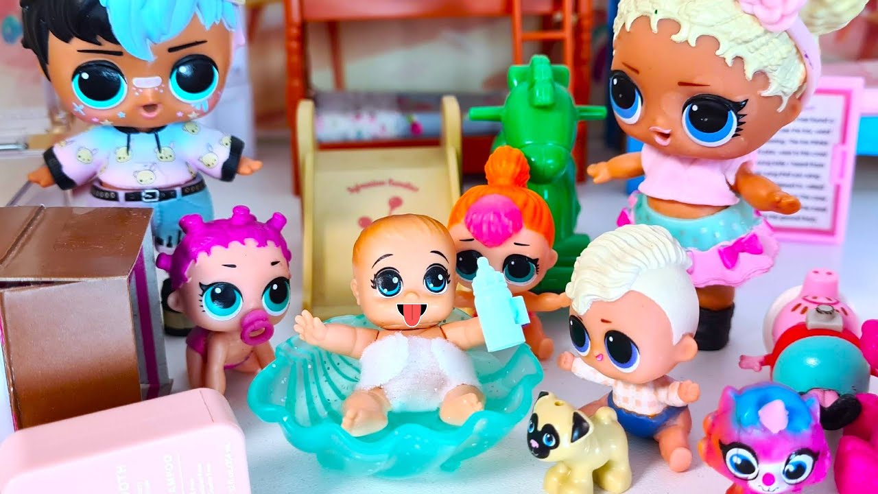 НАШЛИ ПУПСИКА 👶 В СТАРОЙ КОРОБКЕ С ИГРУШКАМИ🎁 куклы ЛОЛ сюрприз в детском садике МУЛЬТИКИ Даринелка