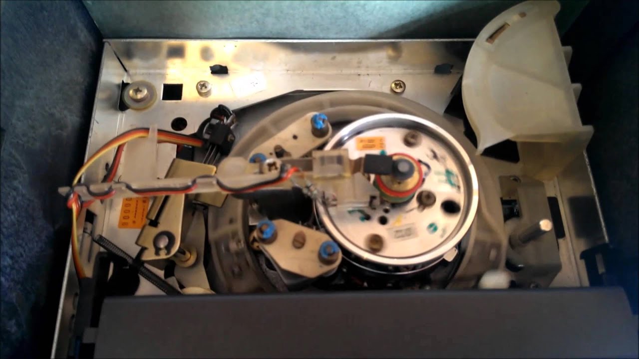 Grundig 2x4 video 2000 vcc player