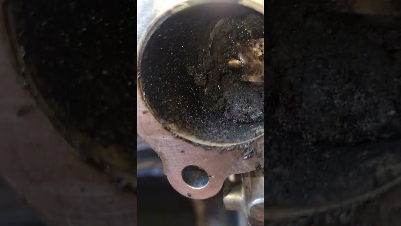 UNDERCHASIS REPAIR AND EGR VALVE CLEANING TOYOTA INNOVA 2.8
