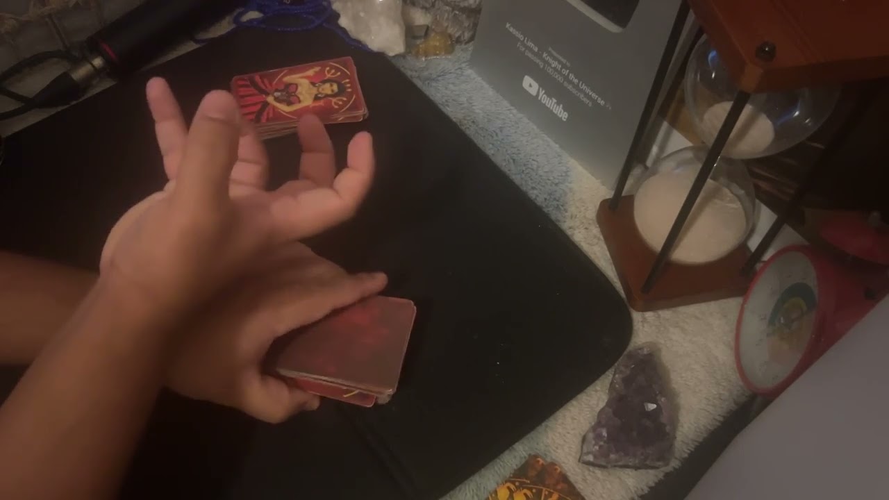 🌿 VIRGEM ♍️Tudo parece sob controle, mas a transformação está a caminho. 