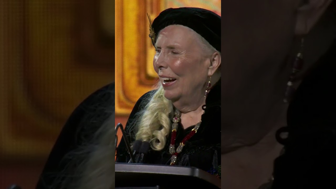Joni Mitchell wins the lifetime achievement Juno award