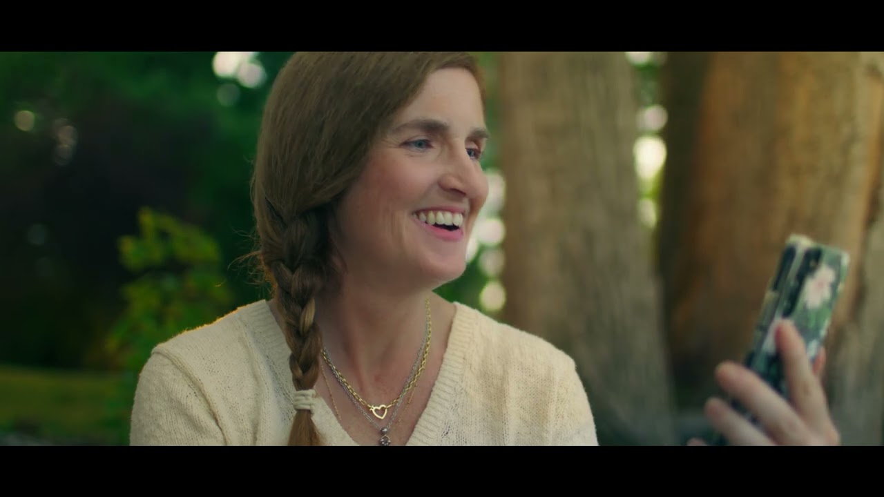 Technology with a Heartbeat | Cellcom Commercial