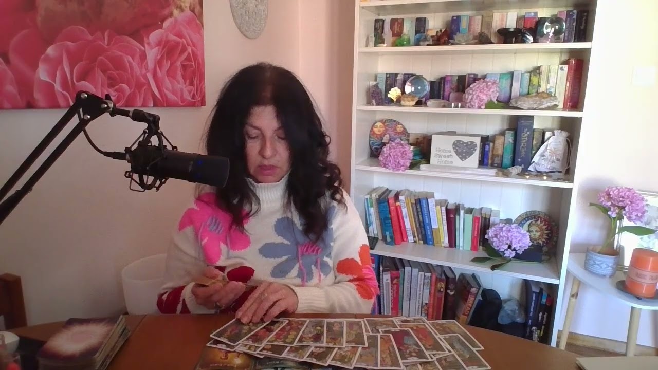 Скорпио ❤️‍🔥Они любят тебя! Они готовы поговорить о будущем!🔥 #Скорпио #ГаданиеНаКартахСкорпиона