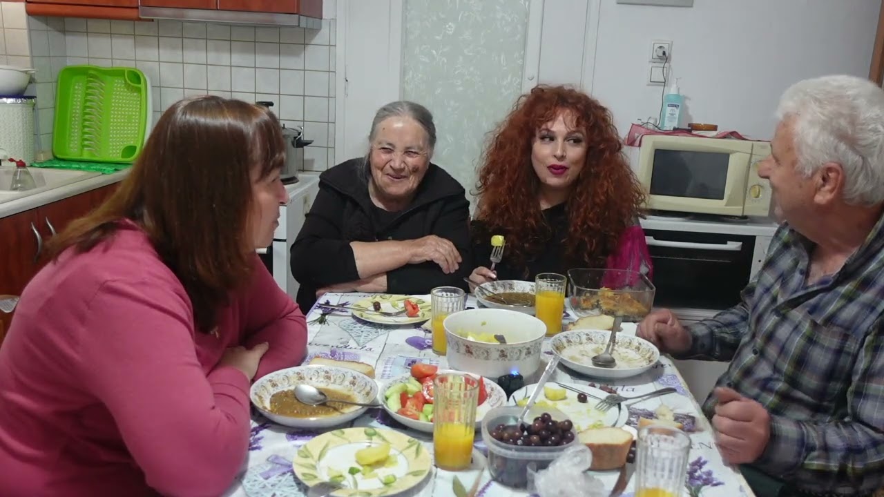 Τρώμε μαζί...με περίσσεμα αγάπης! Σοφία Κουρτίδου - Sofia Kourtidou