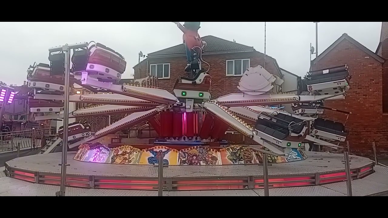 G/b jump smile ilkeston fair 2025 built up ilkeston 