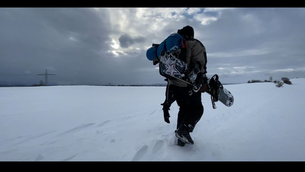 Snowkiter vs Train who is faster - Peak4 5m