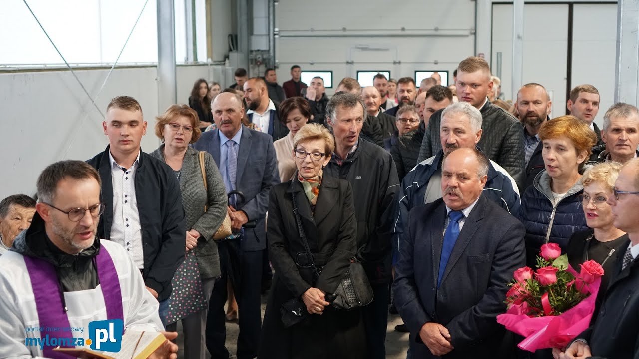 Pogorzelcy z Wierzbowa doczekali się nowej obory. Została poświęcona i otwarta