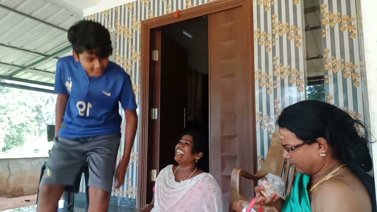 இவங்ககிட்ட மாட்டிகிட்டு நான் படுகிற பாடு இருக்கே....@santha7469 #comedy #couplegoals