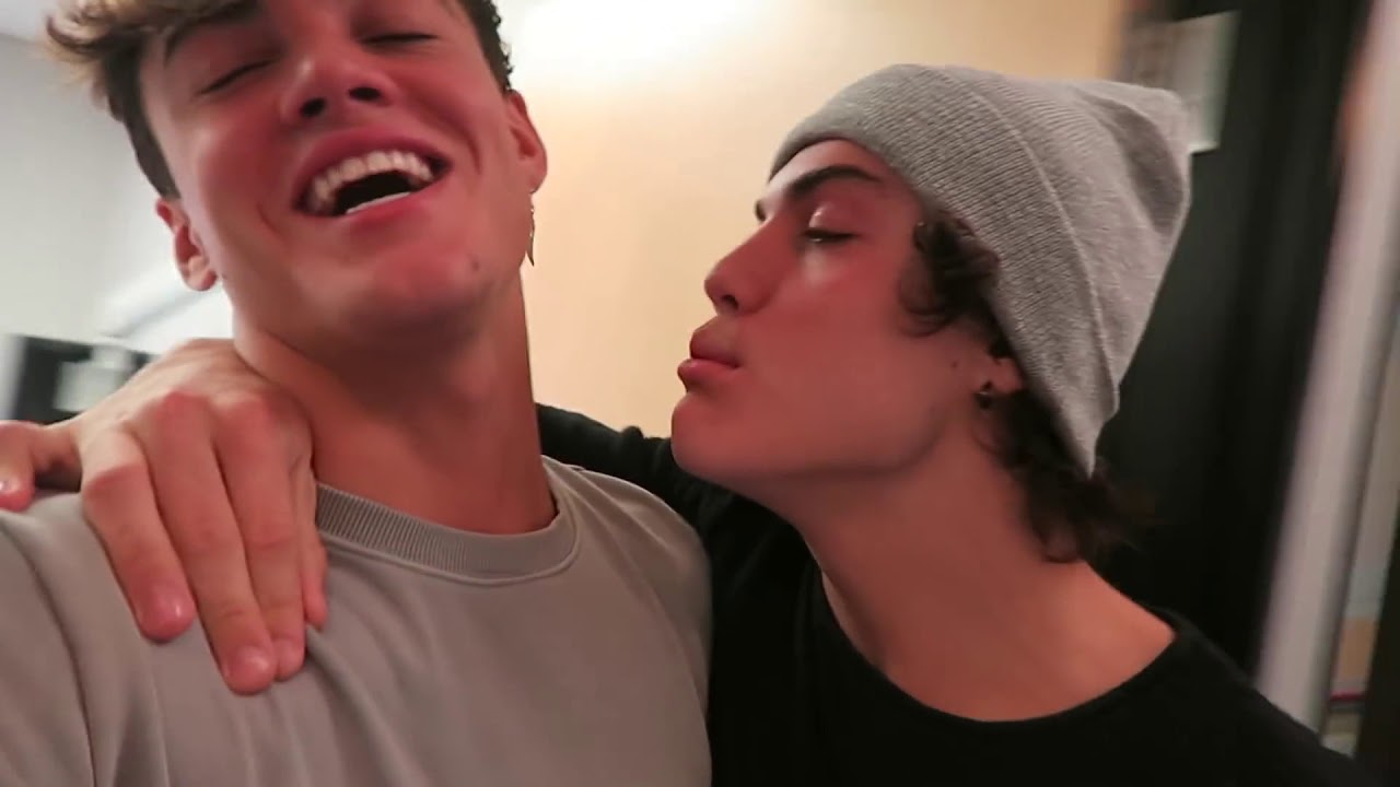 cute dolan twins scenes