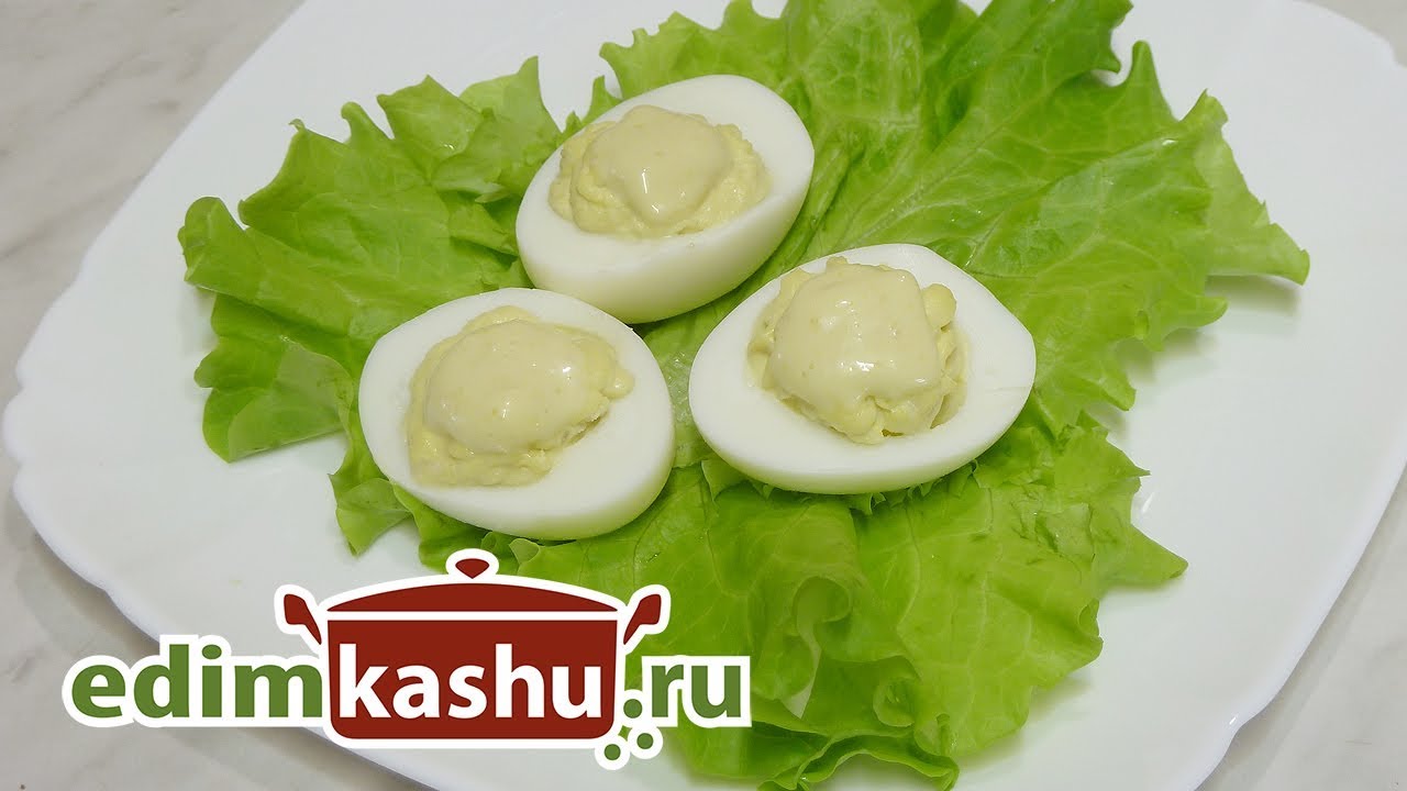 Фаршированные яйца с чесноком - простая и очень вкусная закуска!/ Что приготовить на Пасху из яиц?