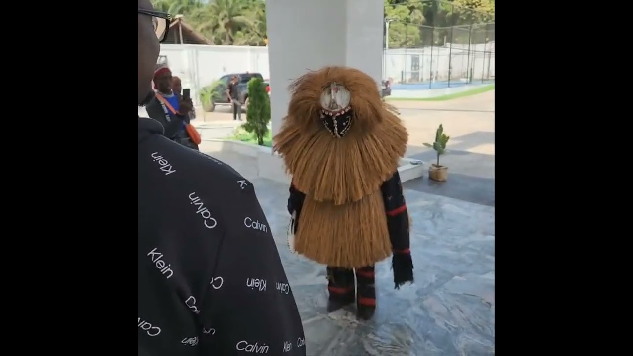 Ikemba Nnobi enjoying Christmas with ndi mmuo! OKWUANYIONU, OTAKAGU, IKUKU and ESESUOAGBALA 