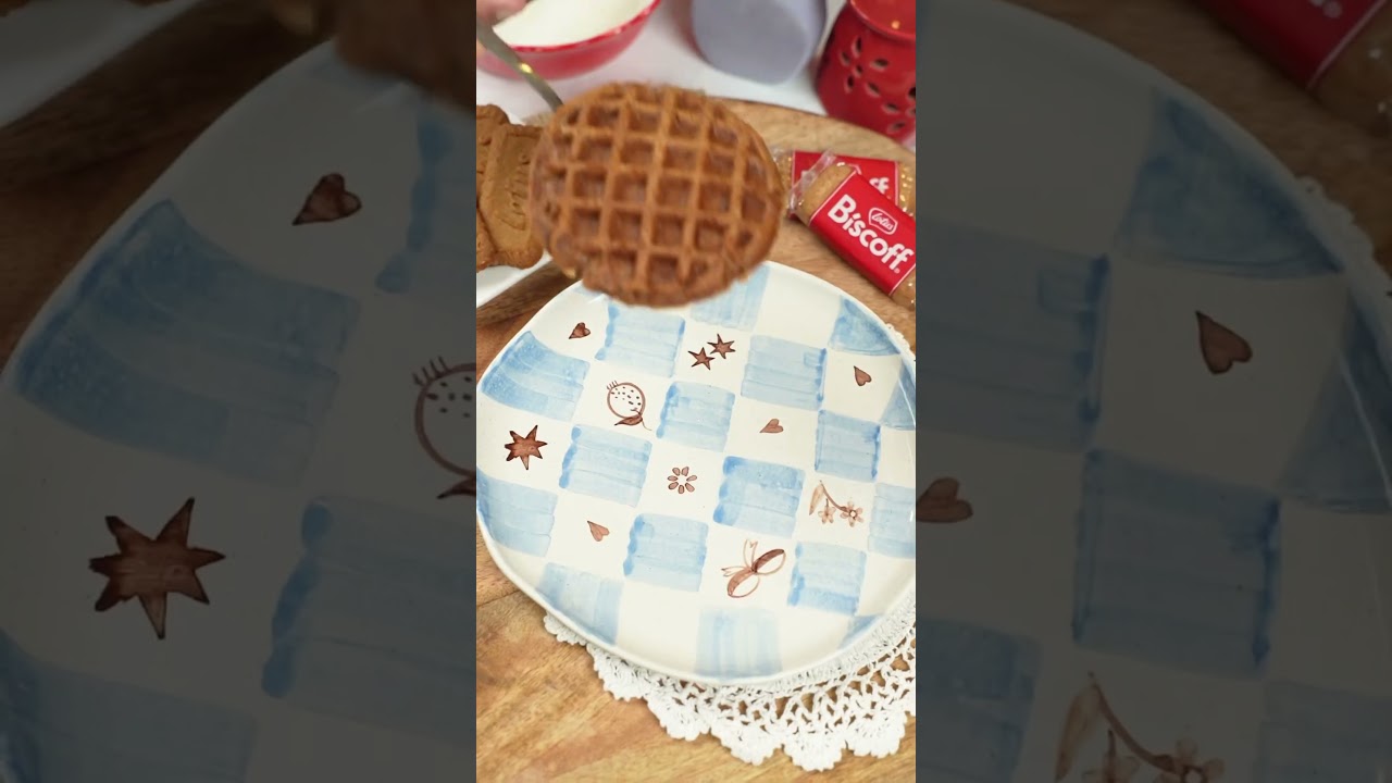 Breakfast me jarur try karna 😍Lotus biscoff biscuit waffles 🧇 with ice cream 🍨