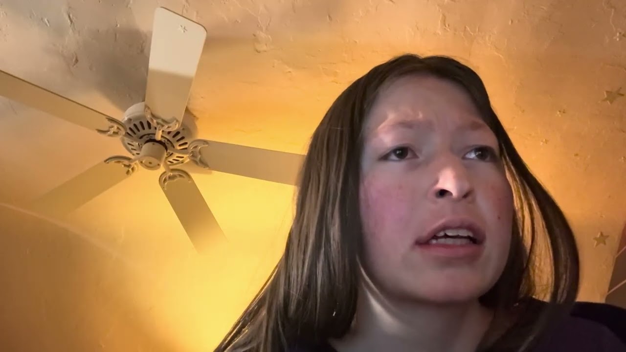 Little frozen singer here for yall 