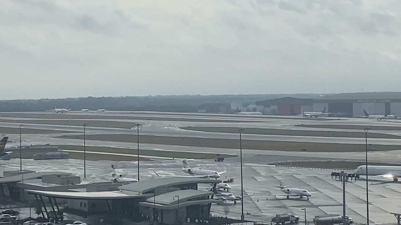 Fed-Ex Boeing 767 takeoff ATL-MEM