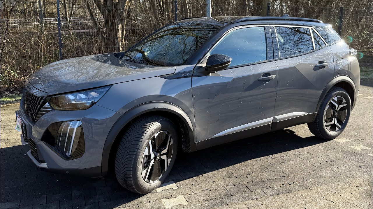NEUE Peugeot 2008 GT Hybrid Modell 2025