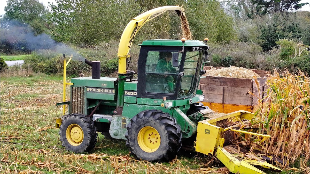 Ensilage de maïs 🌽 en Normandie / JOHN DEERE 5830 💨💨😍 