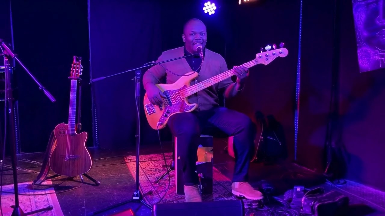 TALKING BASS ACHILLE OUATTARA