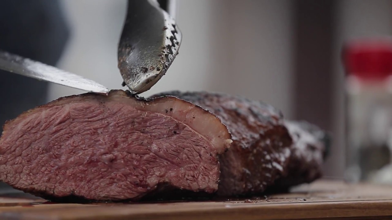 Сочный копченый ростбиф из пиканьи (picanha) в коптильне Weber Smokey Mountain