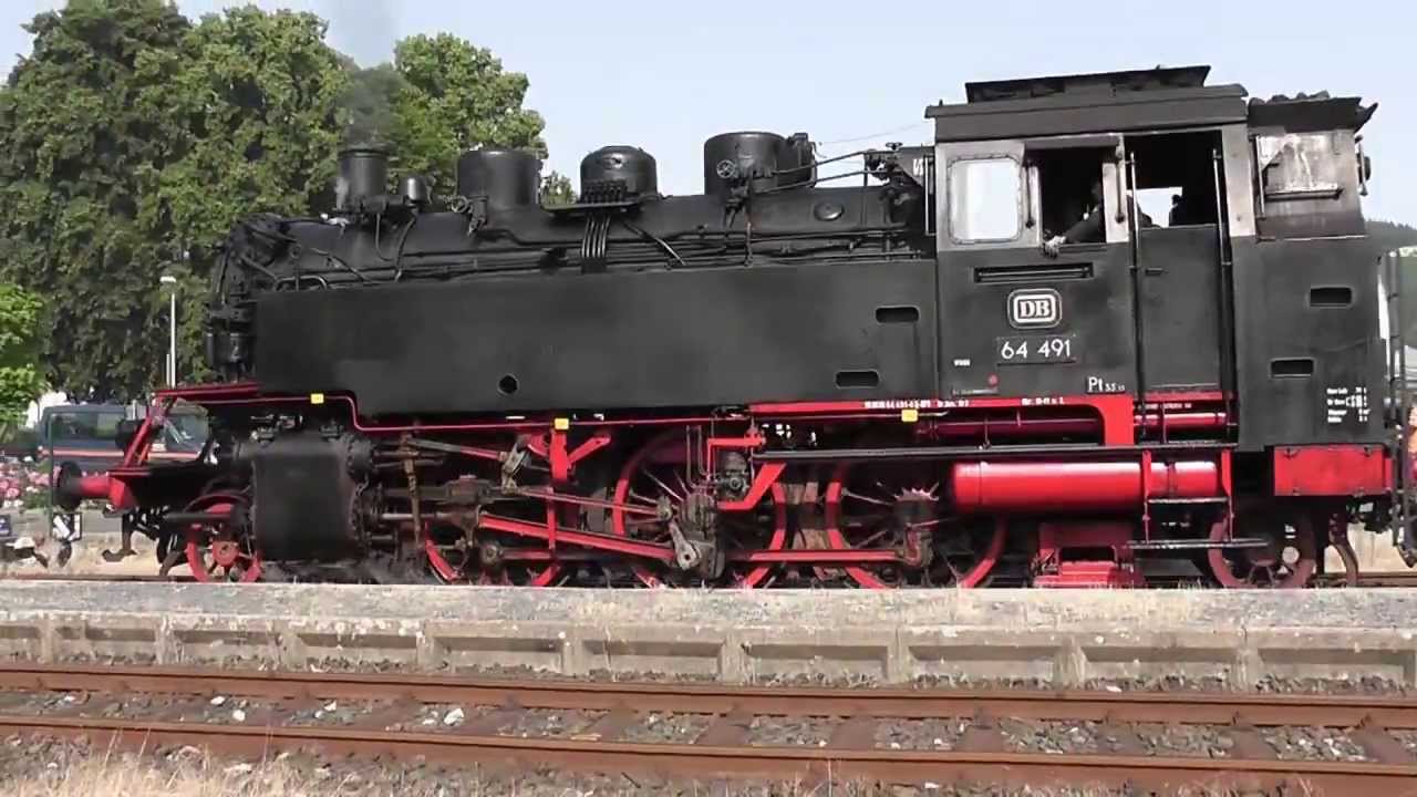 64 491 und V36 im Pendelverkehr zwischen Ebermannstadt und Behringersmühle.