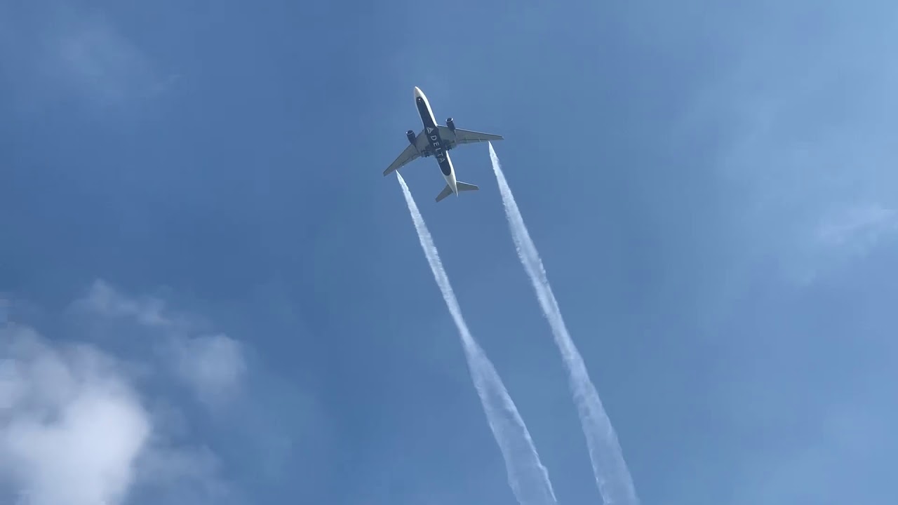 Delta flight dumps jet-fuel over Los Angeles