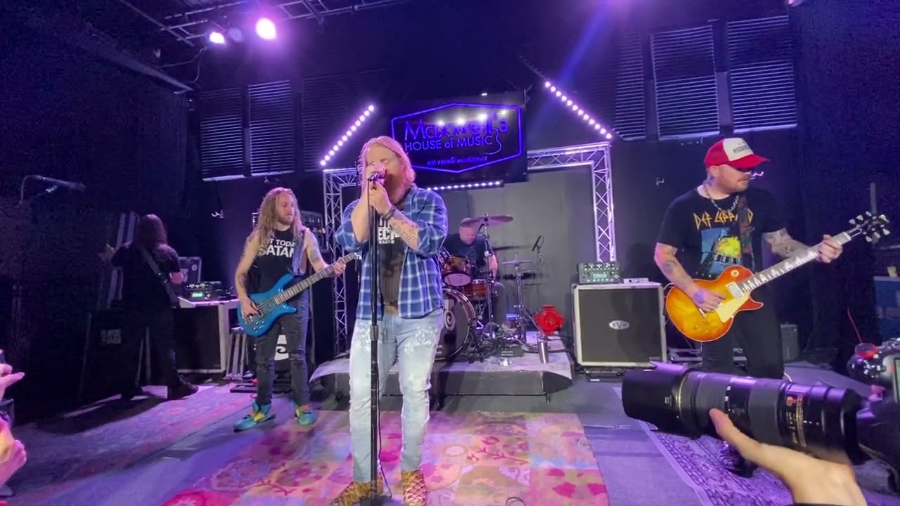 Blacktop Mojo - Prodigal