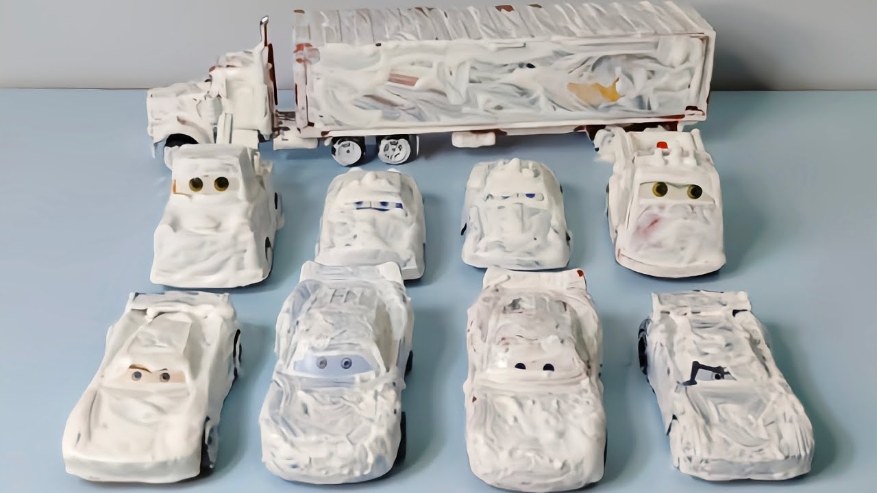 Looking for McQueen Cars - Chick Hicks, Jackson Storm,  Fabulous McQueen, Doc Hudson, Police Car
