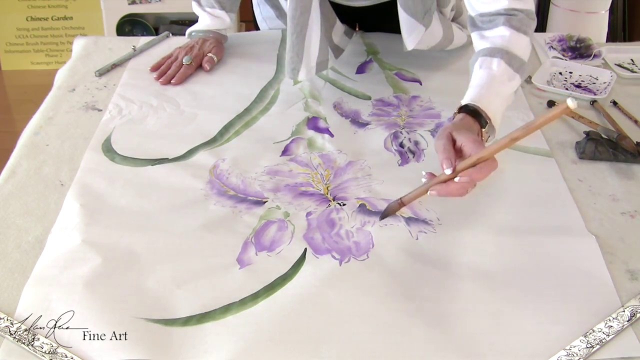 Nan Rae Painting the Bearded Iris