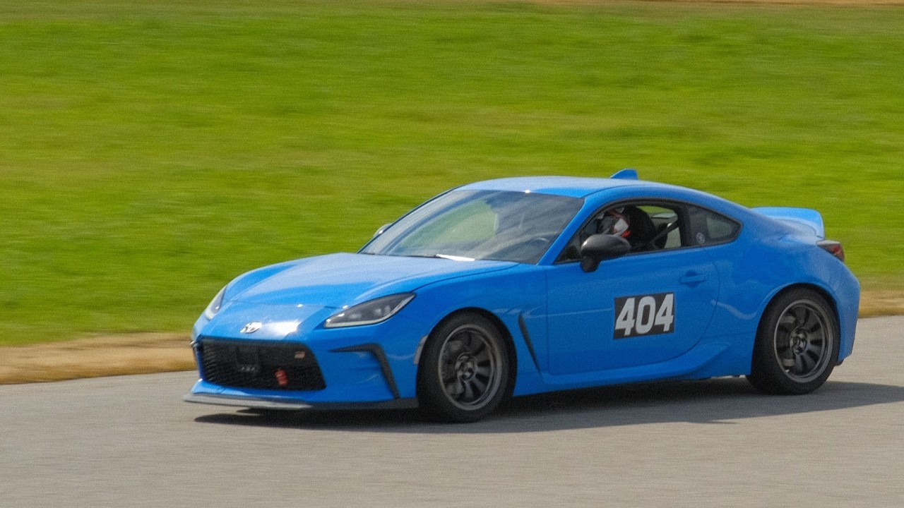 2023 Toyota GR86 - Buttonwillow 13CW - 2:06.38