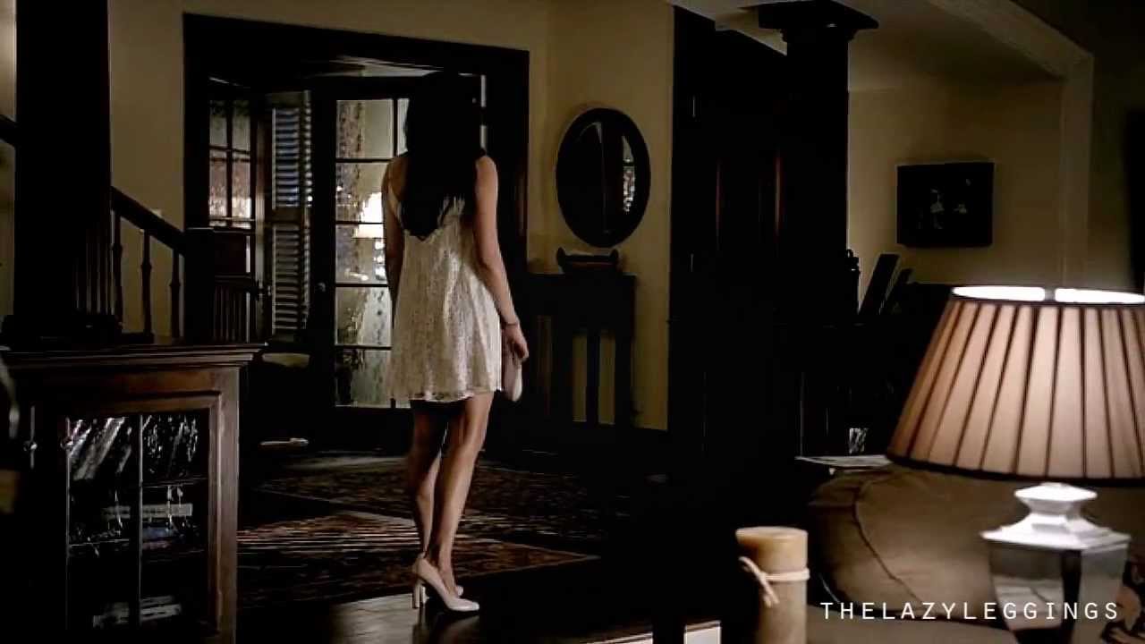 she waits, for someone (elena/tyler)