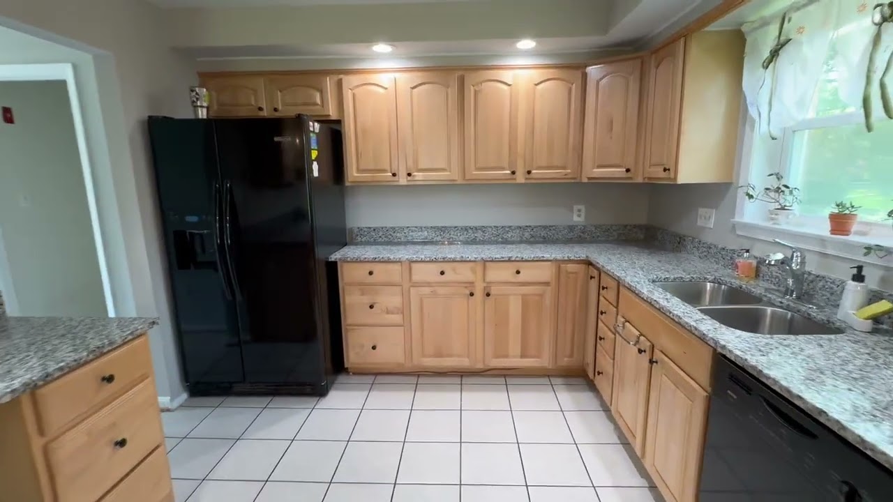 18704 Bloomfield Rd, Olney, MD 20832 Walkthrough