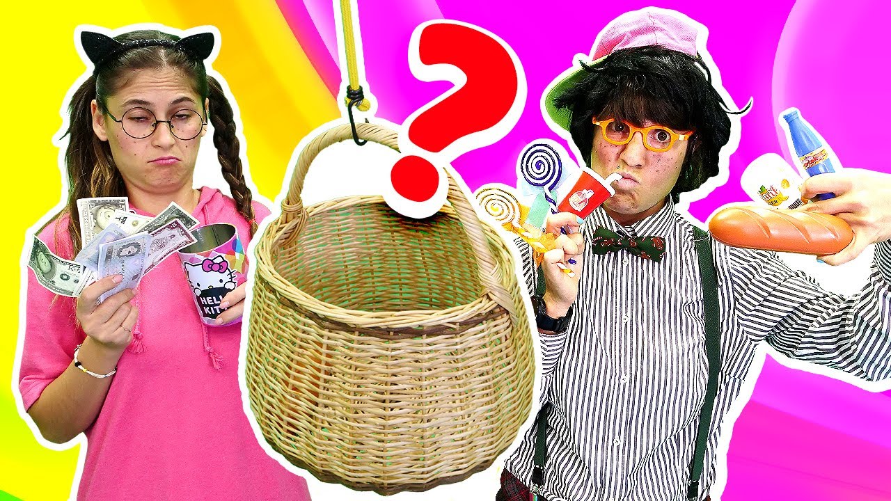 Okutay ve Сicisu, yaşlı teyzenin parasıyla abur cubur alıyor! Komik videolar ve oyunlar