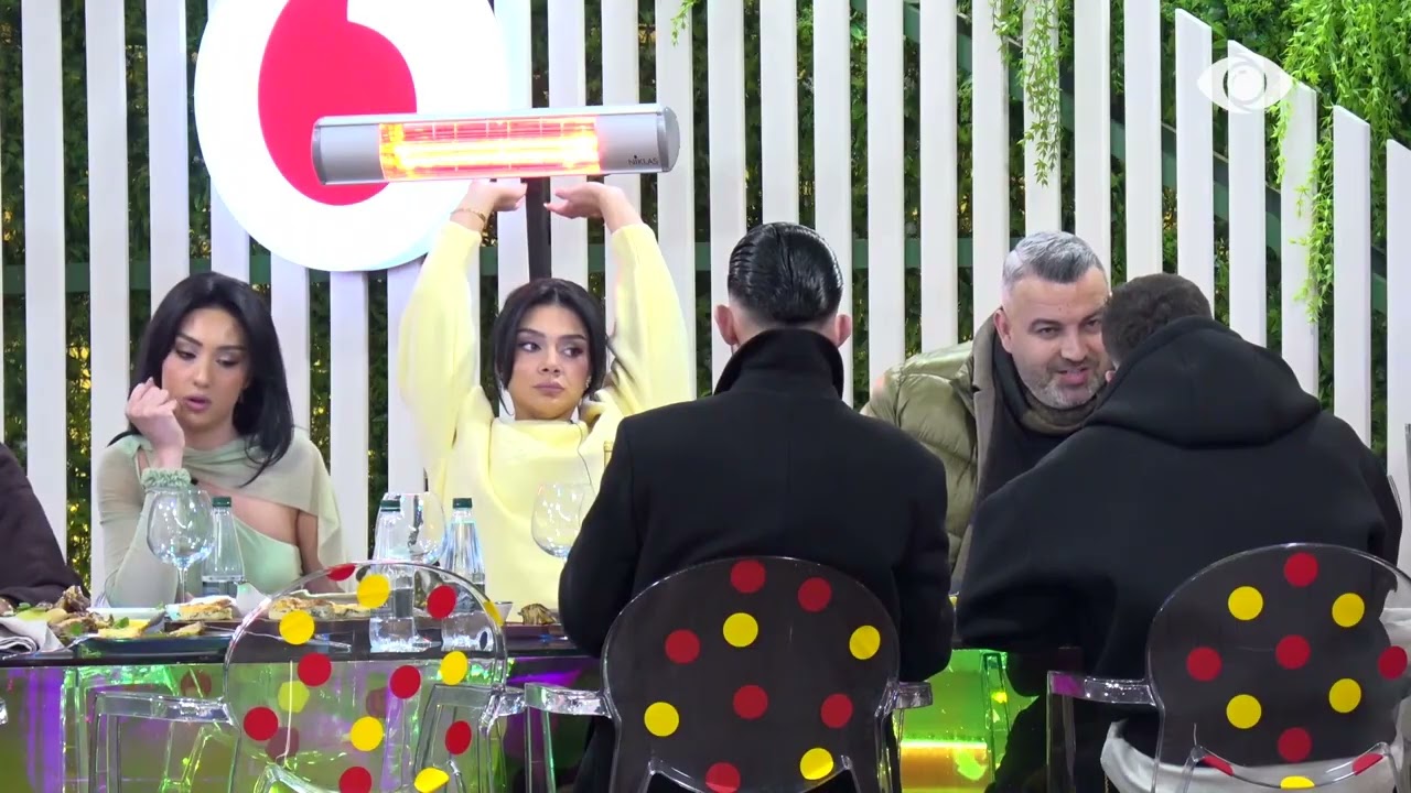Gimbo debaton me Rogertin: Nuk më thua biri im sa të kem jetë...