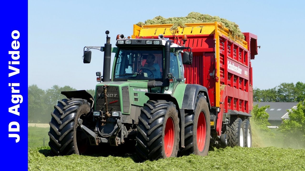Fendt Favorit 824 + Fendt 720 | Grass silage | Gras inkuilen | Gras einfahren | Molenaar Lunteren