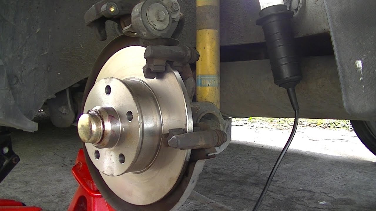 VW Golf Rear Bearing and Brake DIY