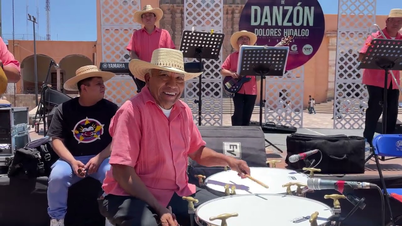 Danzon : Rigoletito / Danzonera: Acerina / Noches de danzon 2023