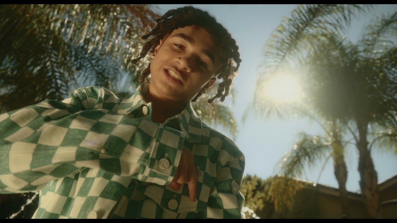 Jae Lynx - Louie V Fabric (Official Music Video)