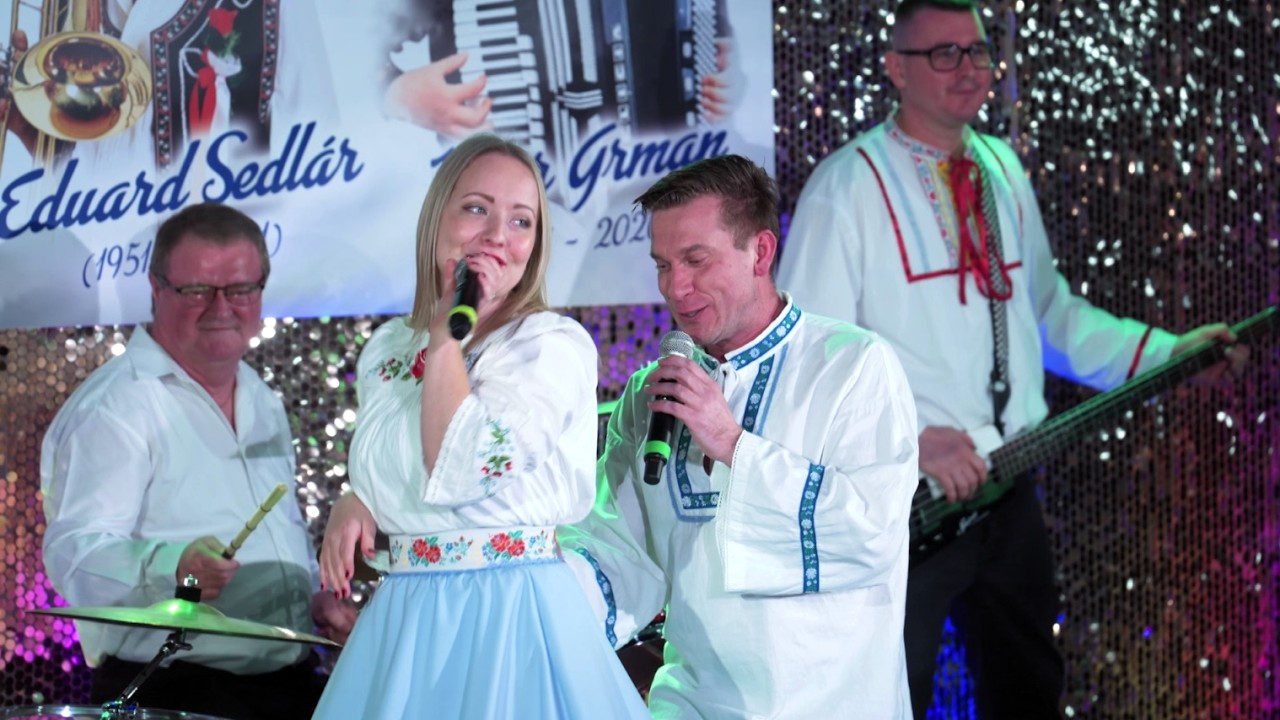 Hudobná skupina AT BAND - Zasadil som skoro na jar