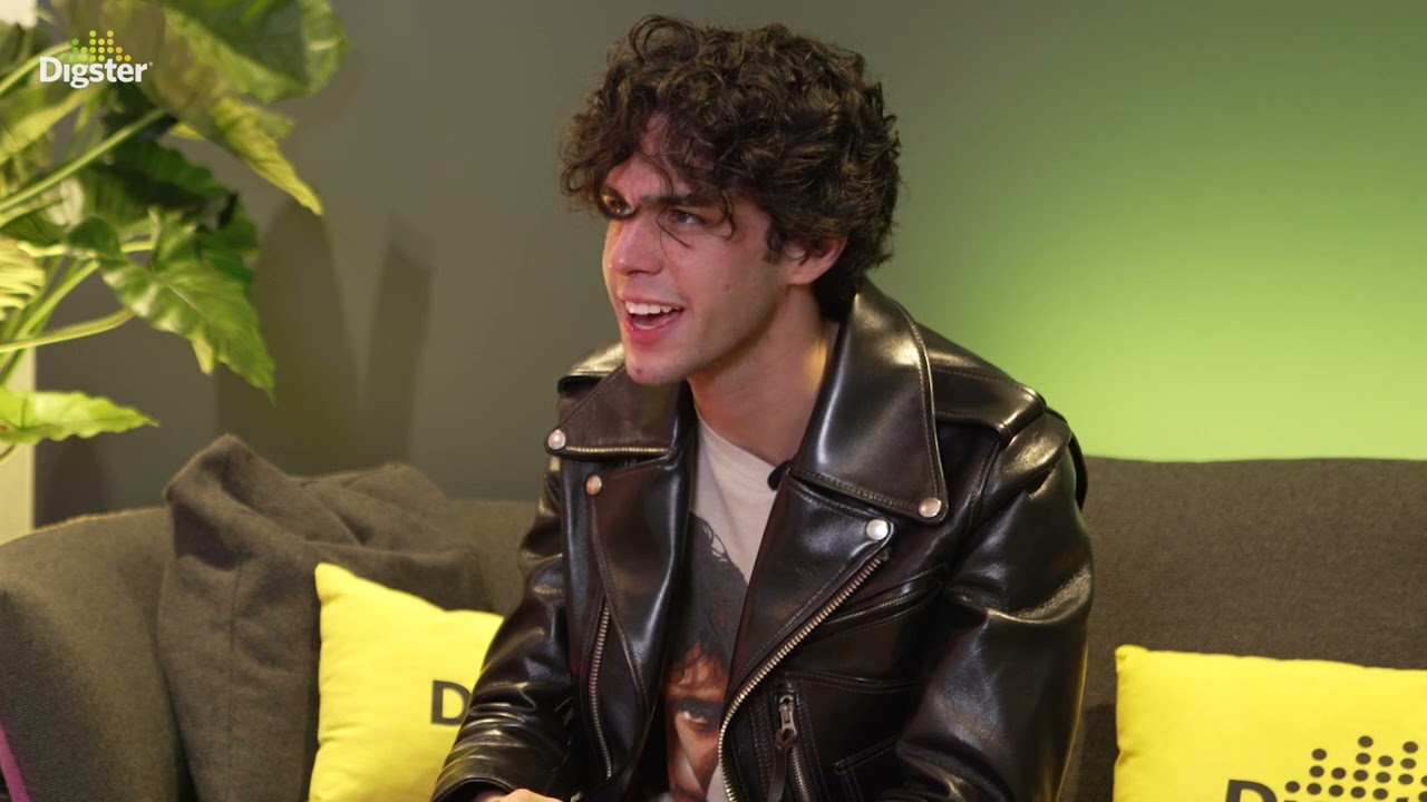 STEPHEN SANCHEZ over UNTIL I FOUND YOU, TOUR IN EUROPA en ZIJN AANKOMENDE EP